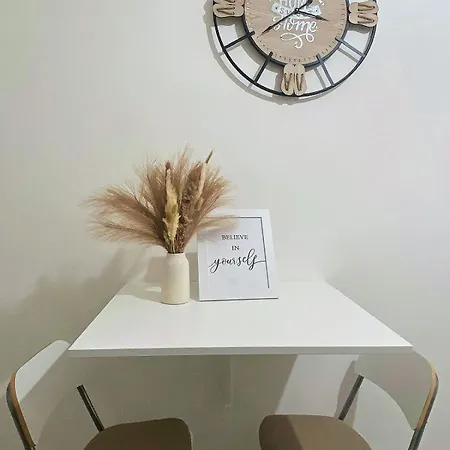 Appio Claudio Apartamento *